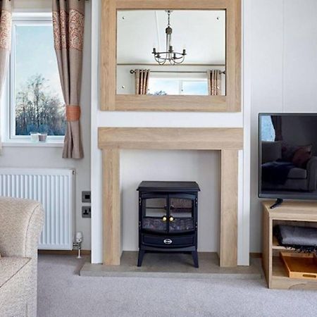 Captivating Bluebell Lodge 2-Bed Cotswolds Caravan Cirencester Zewnętrze zdjęcie